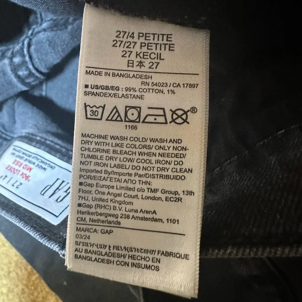 GAP Black 90’s loose mid rise jeans - Picture 5 of 8